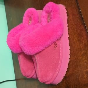 Barbie Pink platform Uggs